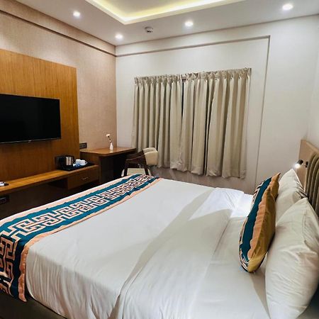 Hotel Aashraya Dod Jala Экстерьер фото