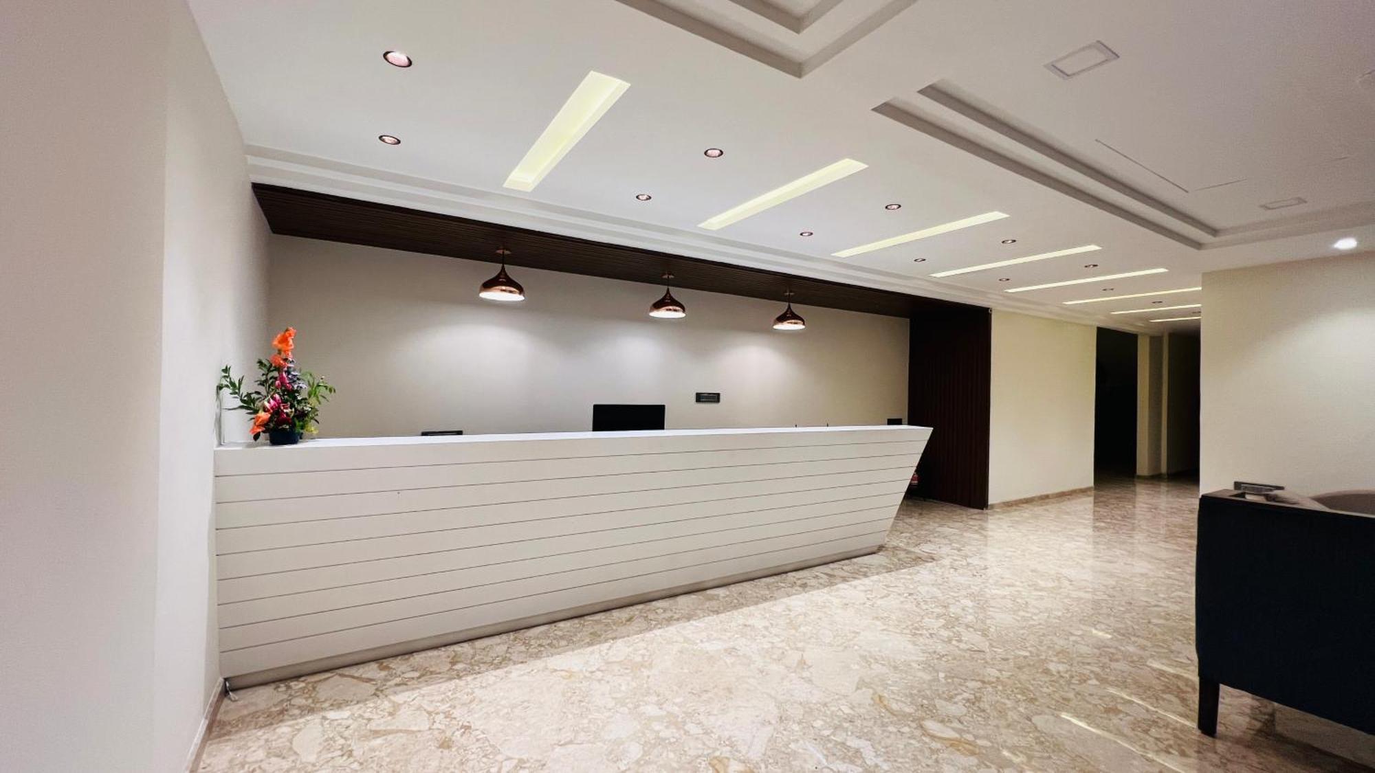 Hotel Aashraya Dod Jala Экстерьер фото