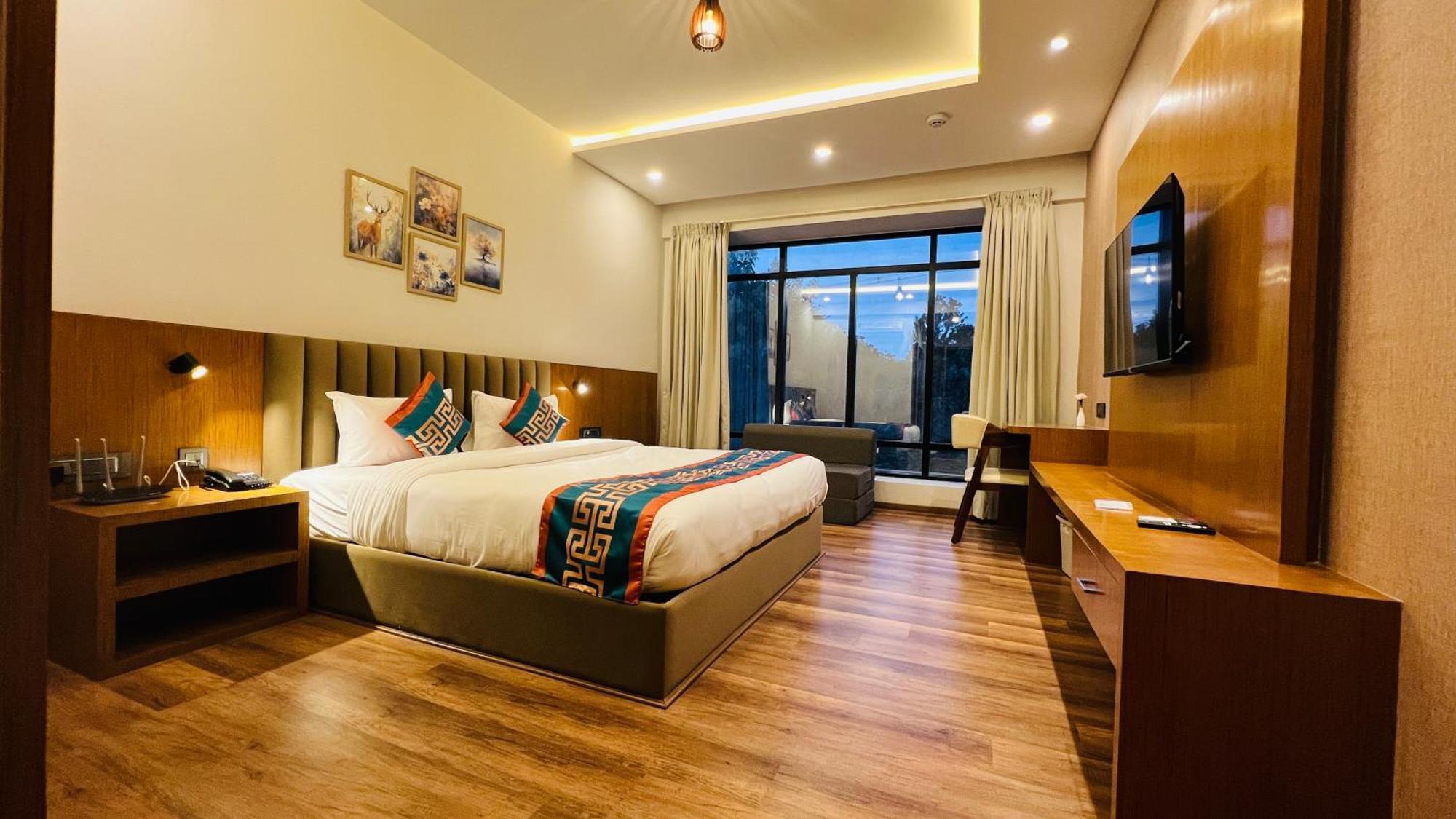 Hotel Aashraya Dod Jala Экстерьер фото
