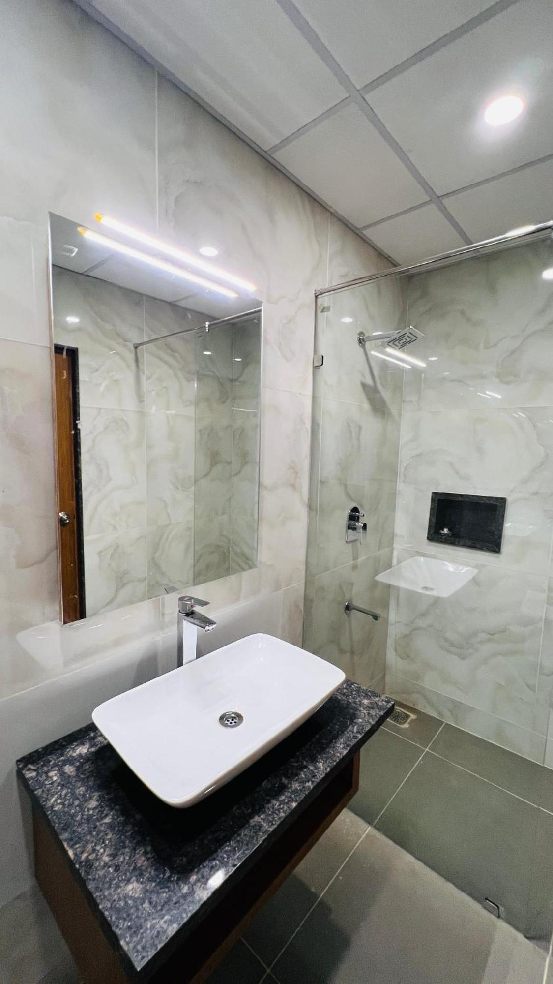 Hotel Aashraya Dod Jala Экстерьер фото